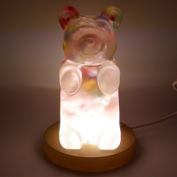 Jumbo Resin Gummy Bear & Base Lamp - Picture 3 of 12